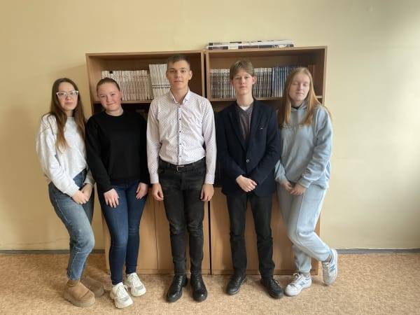 Gimnazijos mokiniai respublikiniame skaitovų konkurse „Istoriniai skaitymai. Istorija poezijoje ir prozoje“