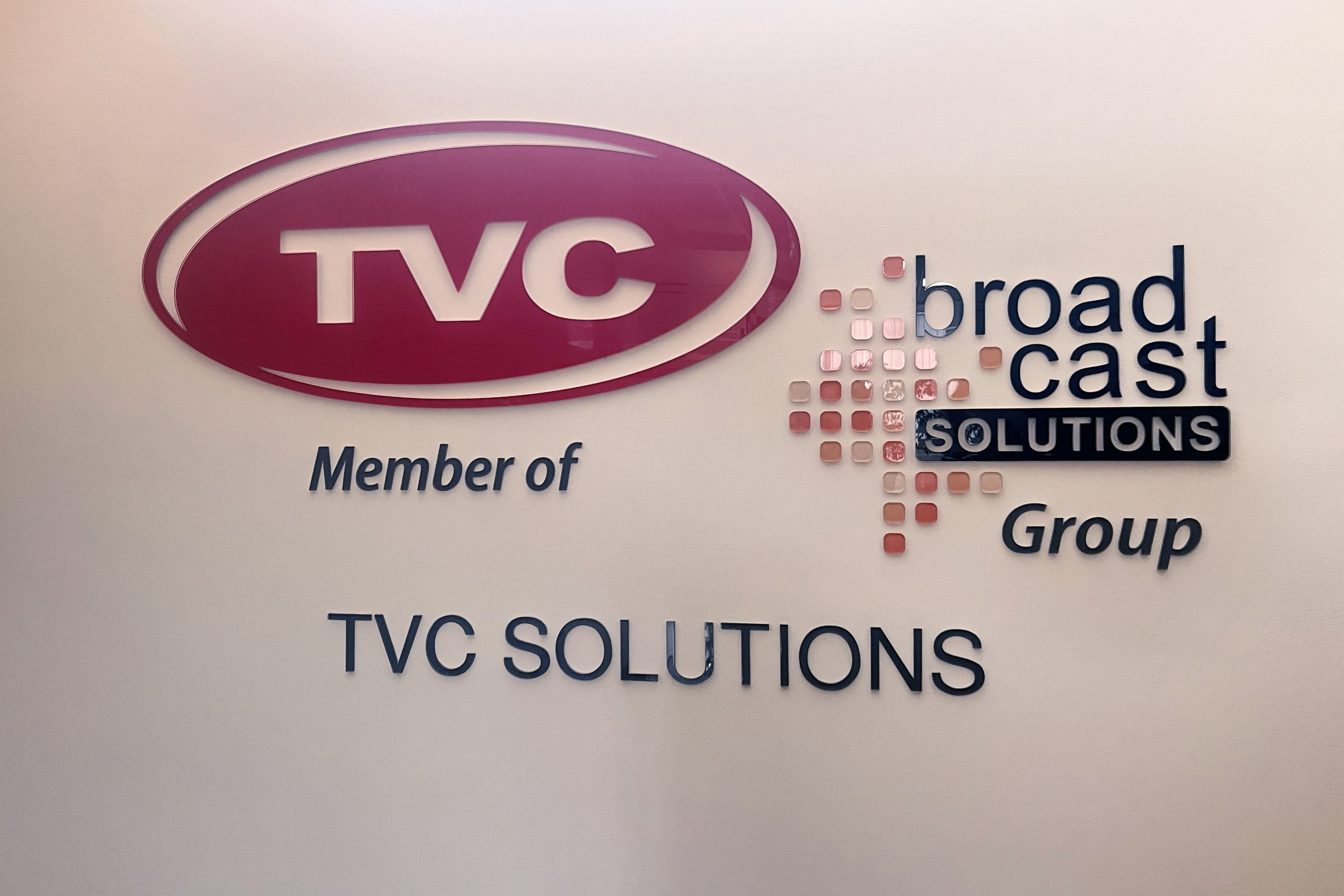 Pažintis su inžinerija iš arti: gimnazistų vizitas UAB „TVC Solutions“